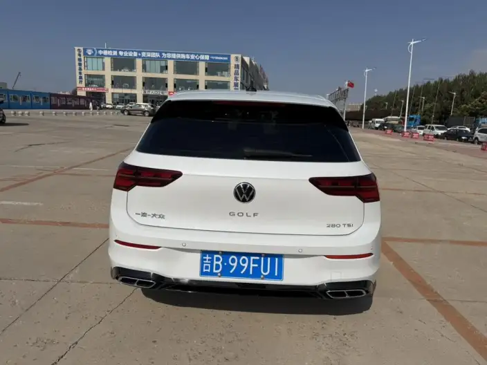 Volkswagen Golf 2021 Model 280TSI DSG R-Line – фото 5