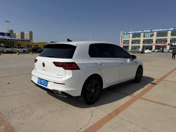 Volkswagen Golf 2021 Model 280TSI DSG R-Line – фото 6