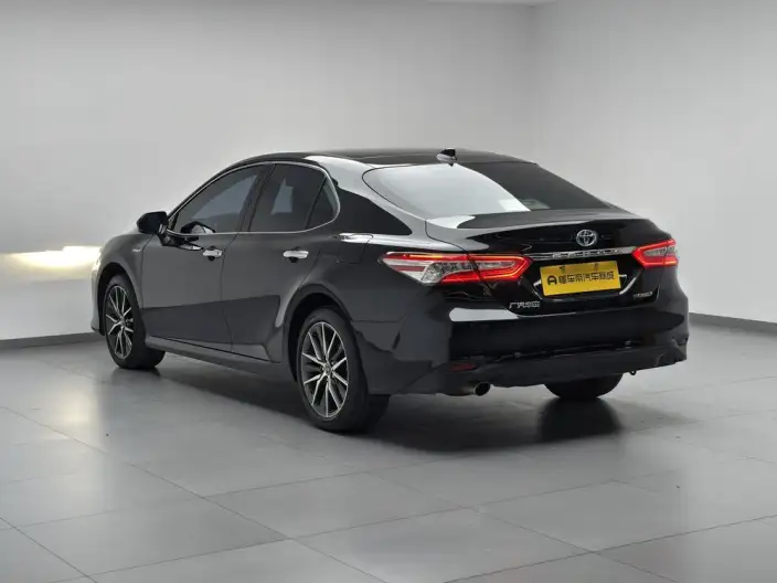 Toyota Camry 2021 Model Hybrid 2.5HG Deluxe Edition – фото 5