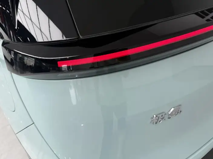 ZEEKR MIX 2025 Model 76kWh Smart Driving Edition – фото 6