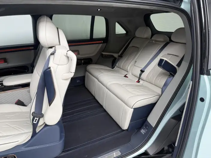 ZEEKR MIX 2025 Model 76kWh Smart Driving Edition – фото 10