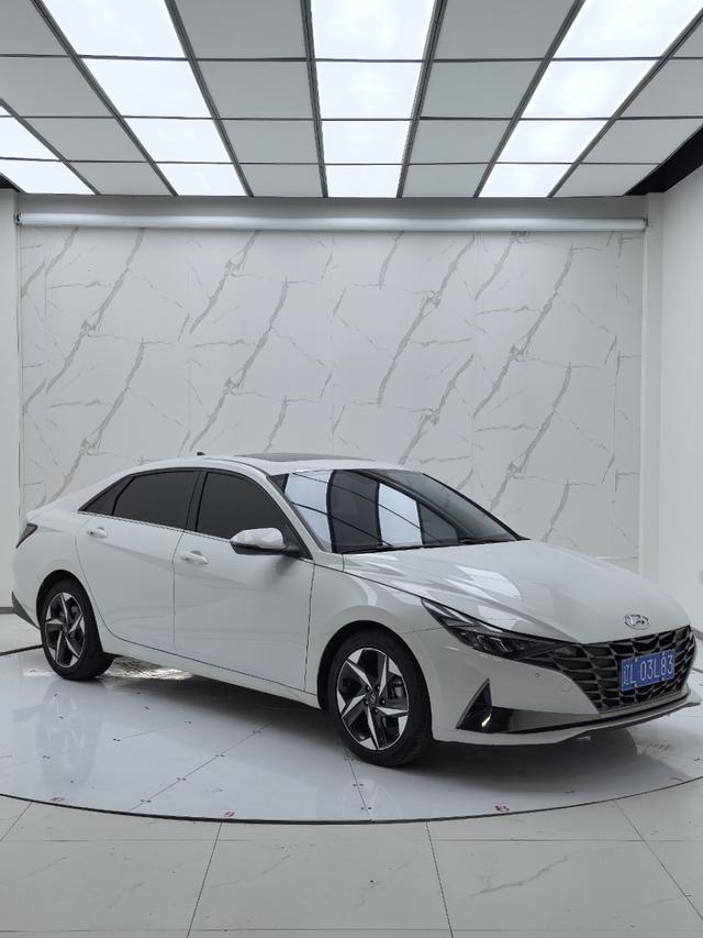 Hyundai Elantra 2022 1.5L CVT GLX Elite – фото 3