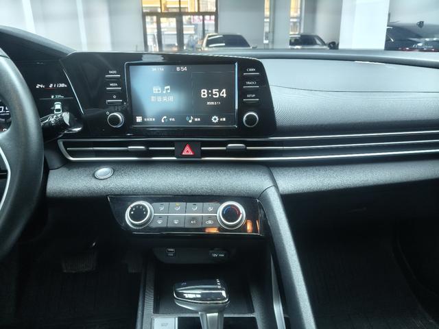 Hyundai Elantra 2022 1.5L CVT GLX Elite – фото 14