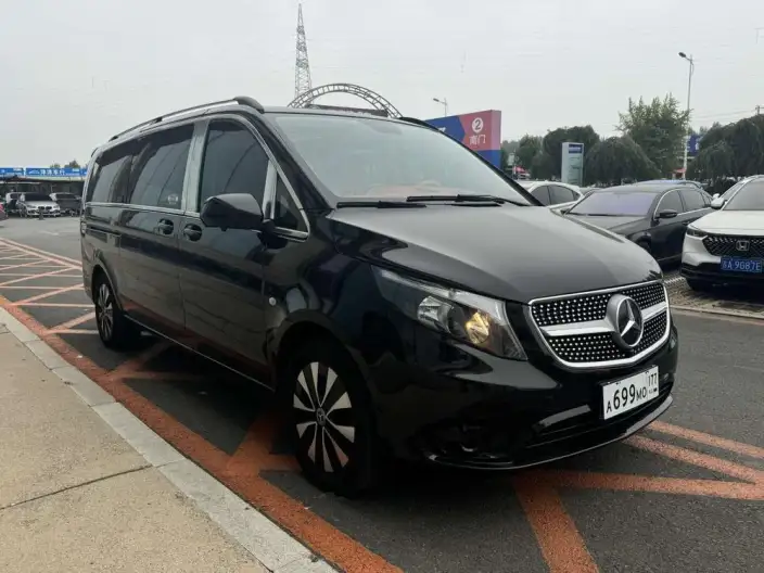 Viano 2021 Model 2.0T Elite Edition 7 seat – фото 3