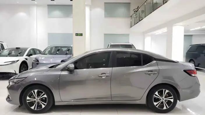 Nissan Sylphy 2021 Model 1.6L XL CVT Yuexiang Edition – фото 4