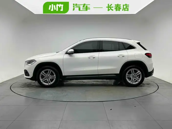 Mercedes-Benz GLA 2022 Model GLA 180 – фото 3