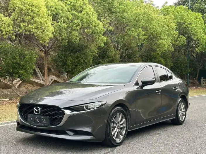 Mazda3 Axela 2020 Model 1.5L Automatic Zhi Model Edition – фото 1