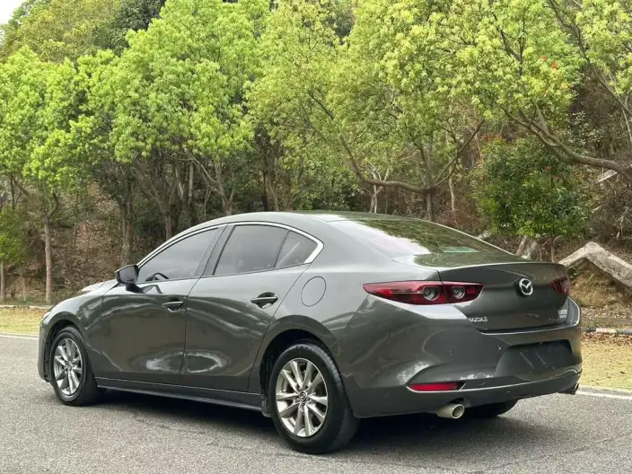 Mazda3 Axela 2020 Model 1.5L Automatic Zhi Model Edition – фото 4