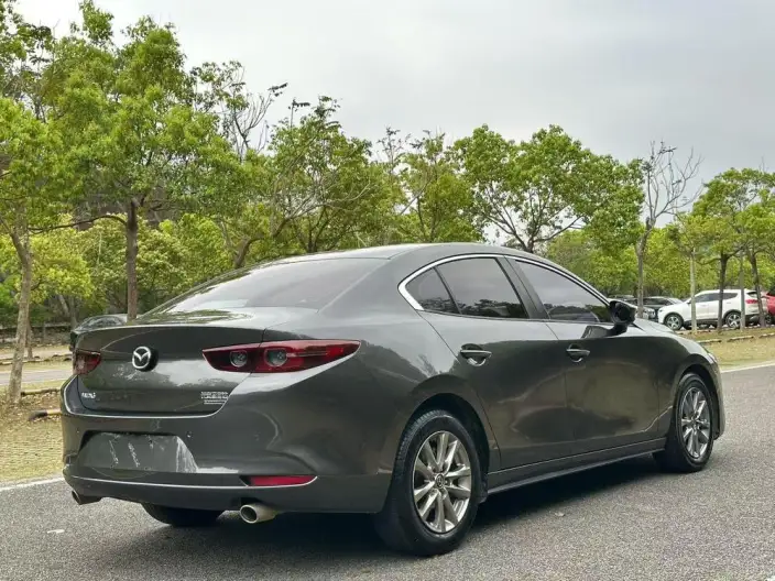 Mazda3 Axela 2020 Model 1.5L Automatic Zhi Model Edition – фото 6