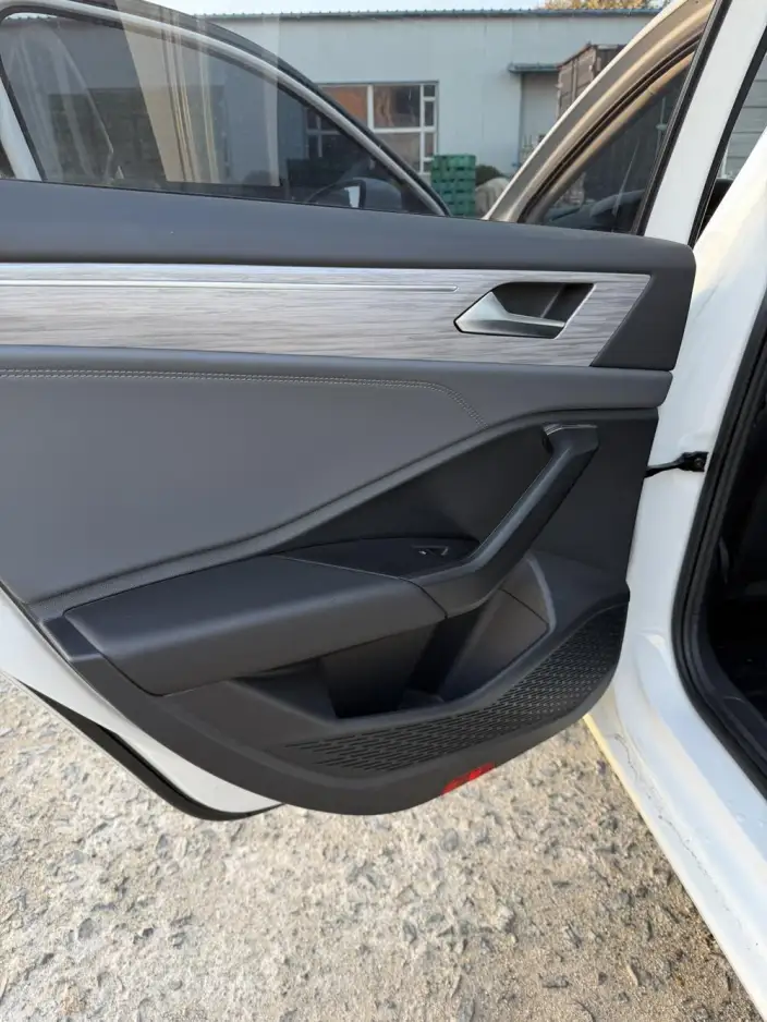 Volkswagen Sagitar 2023 Model 280TSI DSG Beyond Edition Lite – фото 9