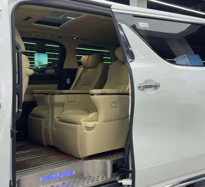 Vellfire 2021 Model Toyota Crown Hybrid 2.5L HV Supreme Edition – фото 10