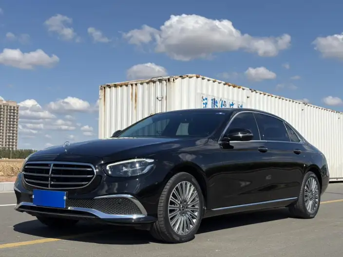 Mercedes-Benz E-Class 2023 Model E 300 L Fashion Model sedan – фото 1