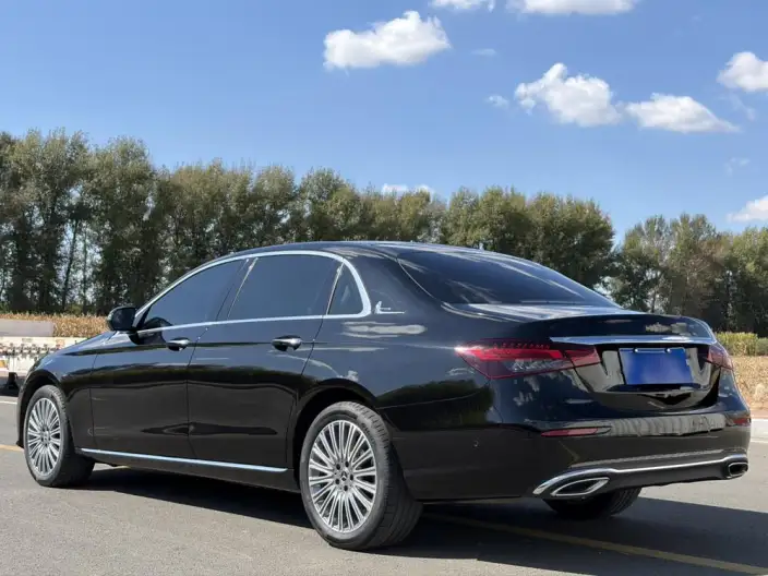 Mercedes-Benz E-Class 2023 Model E 300 L Fashion Model sedan – фото 4