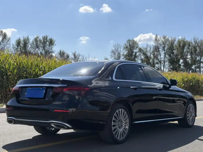 Mercedes-Benz E-Class 2023 Model E 300 L Fashion Model sedan – фото 6