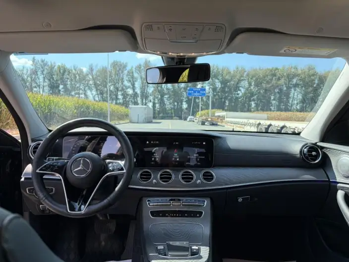 Mercedes-Benz E-Class 2023 Model E 300 L Fashion Model sedan – фото 8