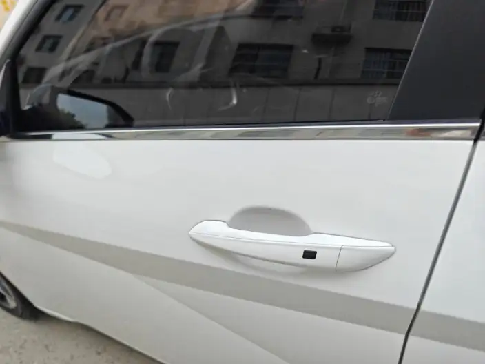 Hyundai Ioniq 2022 Model 1.5L CVT GLX Elite Edition – фото 5