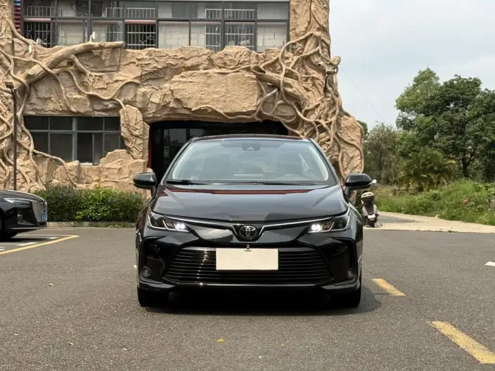 Toyota Corolla 2021 Model 1.2T S-CVT Sports Edition – фото 2