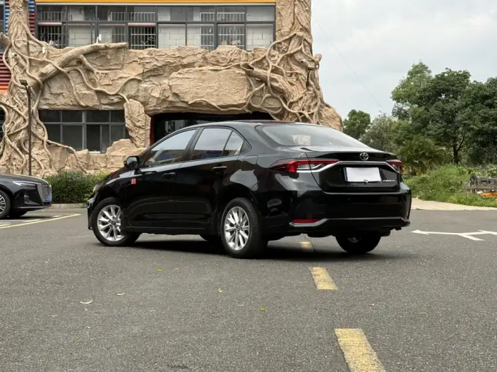 Toyota Corolla 2021 Model 1.2T S-CVT Sports Edition – фото 4
