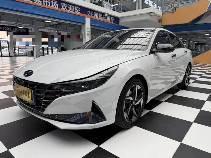 Hyundai Ioniq 2022 Model 1.5L CVT LUX Premium Edition – фото 1