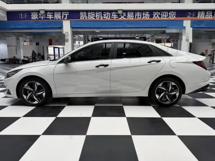 Hyundai Ioniq 2022 Model 1.5L CVT LUX Premium Edition – фото 4