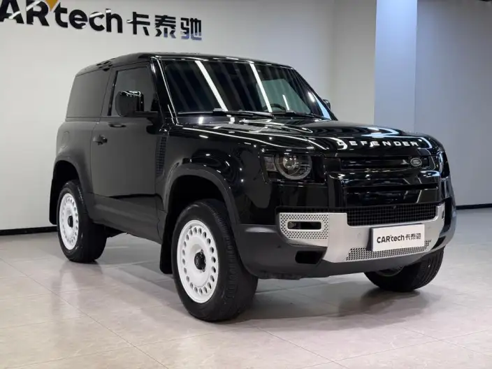 Land Rover Defender 2023 Model 90 3.0T P400 XS