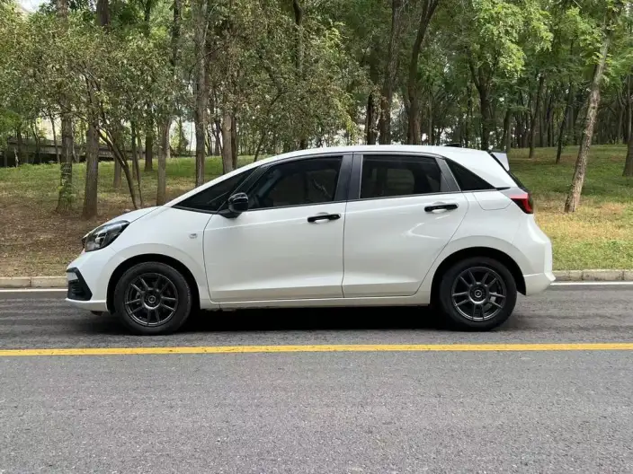 Honda Fit 2021 Model 1.5L CVT Tide Enjoy Edition – фото 4