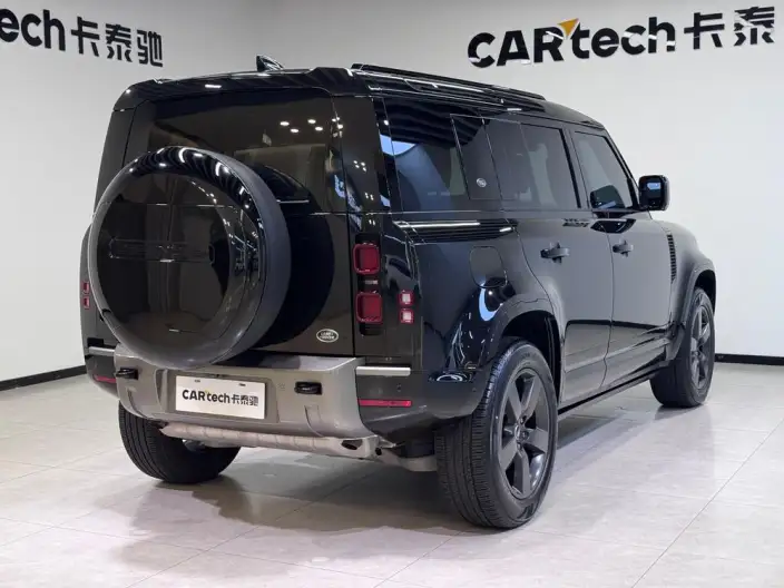 Land Rover Defender 2024 Model 110 3.0T P400 X-Dynamic HSE – фото 7