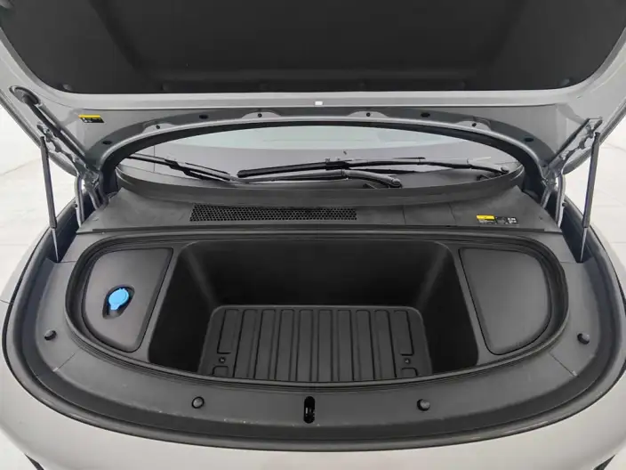 Li Auto i6 2025 Model 4WD Standard Edition – фото 10