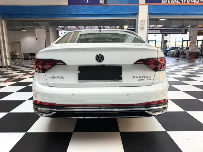 Volkswagen Sagitar 2023 Model 280TSI DSG Beyond Edition – фото 4