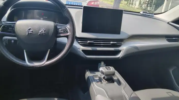 Hongqi E-QM5 2024 Model 560KM PLUS Edition 100kW – фото 7