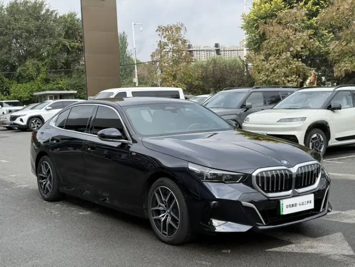 BMW i5 2025 Model eDrive40L M Sports Set – фото 3