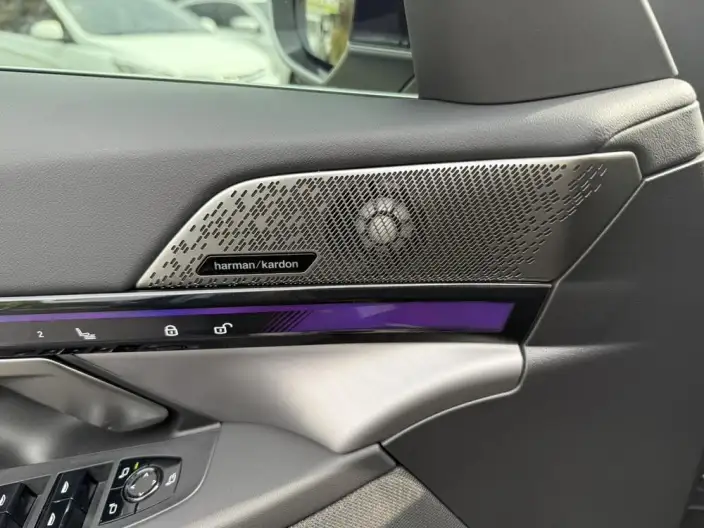 BMW i5 2025 Model eDrive40L M Sports Set – фото 8