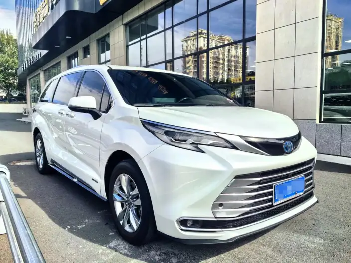 Toyota Sienna 2021 Model 2.5L Hybrid Platinum edition – фото 3