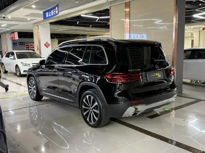 Mercedes-Benz GLB 2024 Model Facelift GLB 220 Fashion Model – фото 3