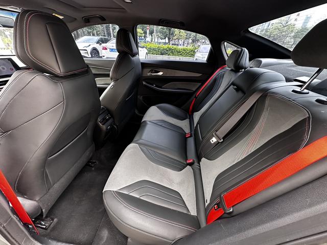 Geely Binrui 2022 Binrui COOL 1.5T DCT Thunder – фото 8