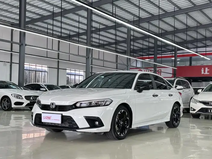 Honda Civic 2022 Model 240TURBO CVT Combustion Edition – фото 1