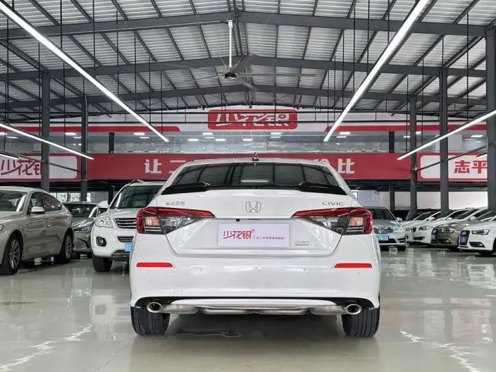 Honda Civic 2022 Model 240TURBO CVT Combustion Edition – фото 5