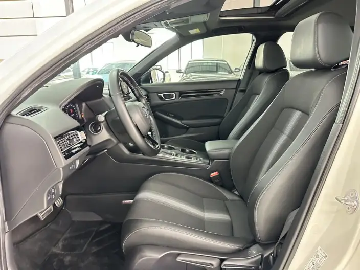 Honda Civic 2022 Model 240TURBO CVT Combustion Edition – фото 9