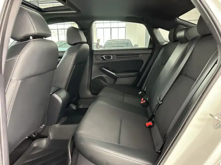 Honda Civic 2022 Model 240TURBO CVT Combustion Edition – фото 10