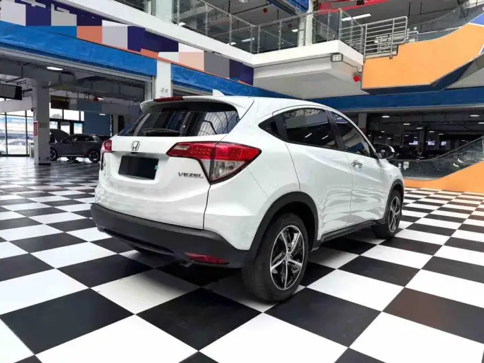 Honda Vezel 2022 Model 1.5L CVT Elite Smart Edition – фото 6