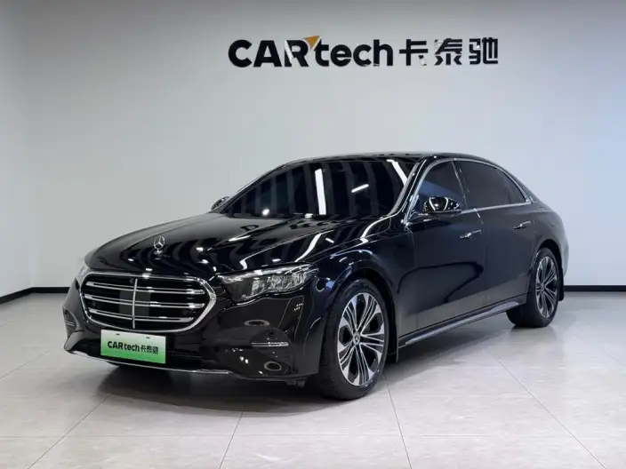 Mercedes-Benz E-Class PHEV 2024 Model E 350 e L sedan – фото 1