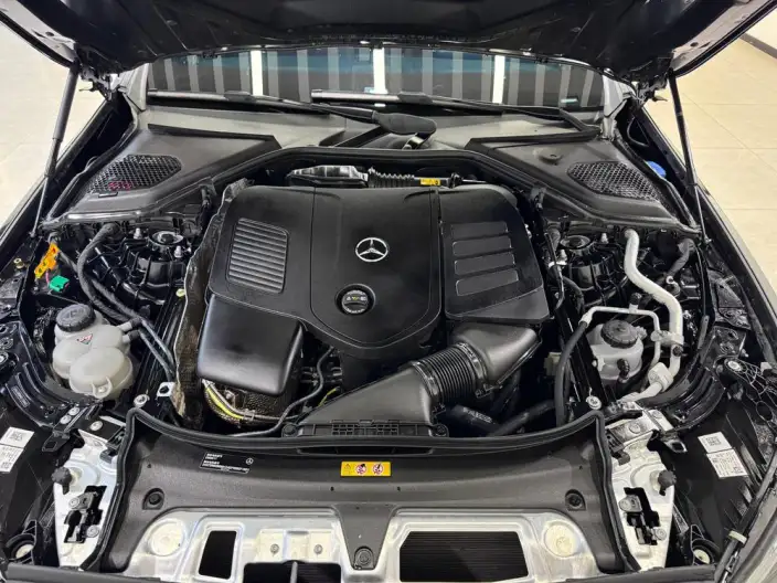 Mercedes-Benz E-Class PHEV 2024 Model E 350 e L sedan – фото 8