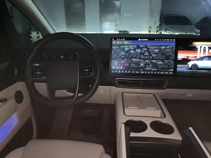 Li Auto MEGA 2025 Model Home Family Special Edition – фото 5