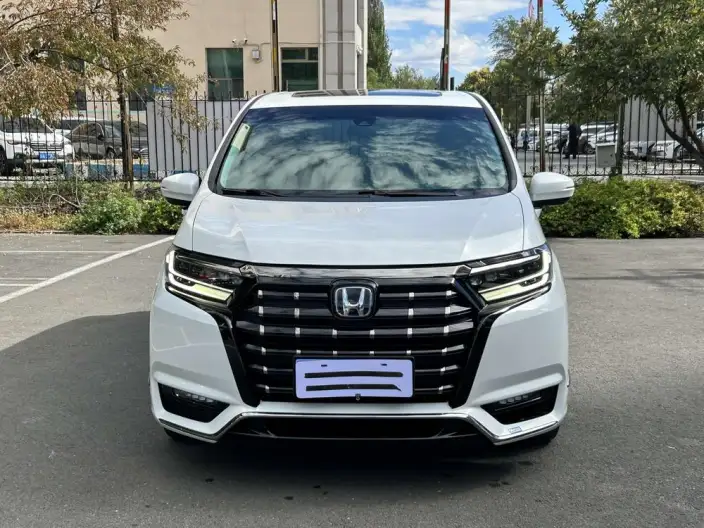 Honda Elysion 2022 Model 2.0L Hybrid Deluxe Edition – фото 2