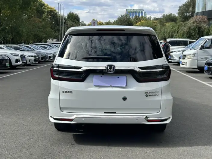 Honda Elysion 2022 Model 2.0L Hybrid Deluxe Edition – фото 5