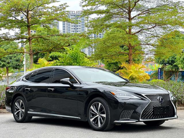 Lexus LS 2021 500h Precision Edition – фото 3
