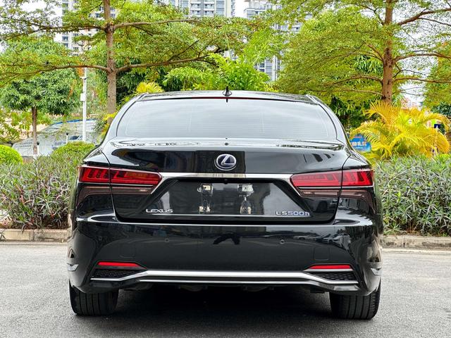 Lexus LS 2021 500h Precision Edition – фото 6
