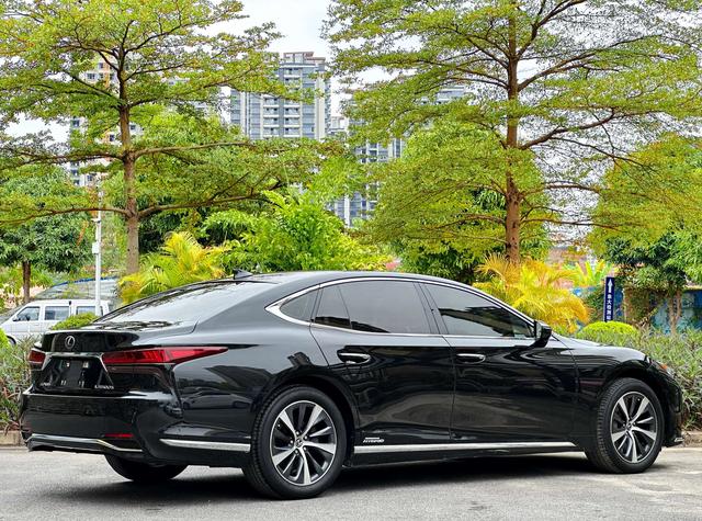 Lexus LS 2021 500h Precision Edition – фото 7