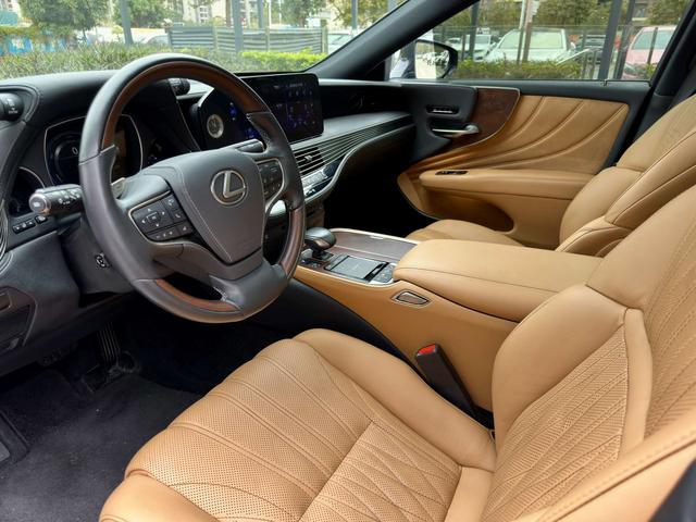 Lexus LS 2021 500h Precision Edition – фото 9