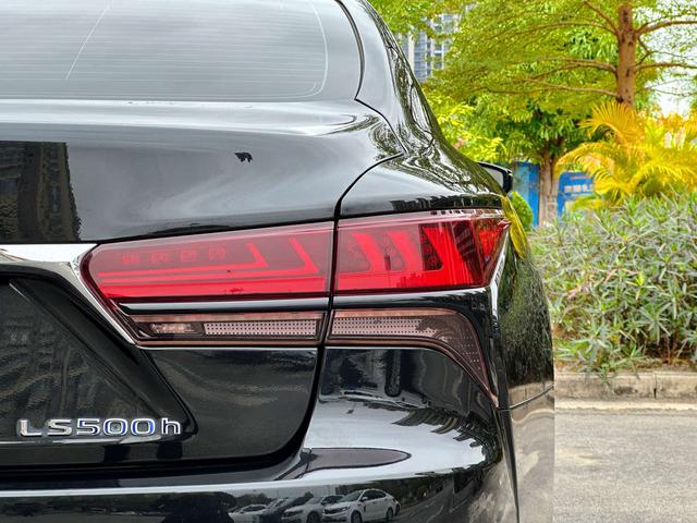 Lexus LS 2021 500h Precision Edition – фото 29